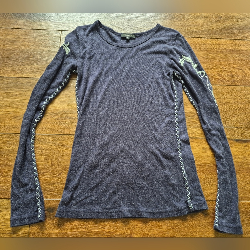 Jacqueline B Blue Sweater with Graphic Designs Sz M